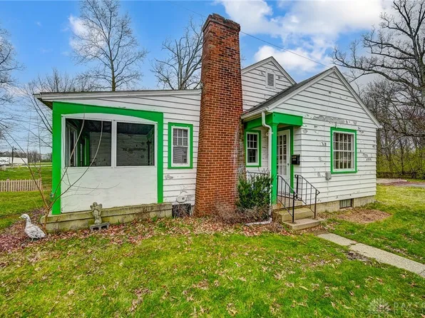 3085 S Limestone St, Springfield, OH 45505