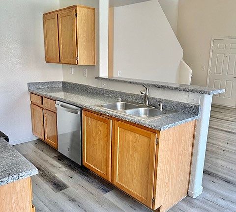 4th image of 1208 Emerywood Ct #0