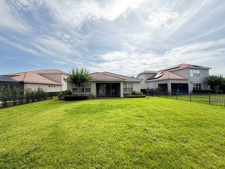 11867 Padua Ln — Photo 57