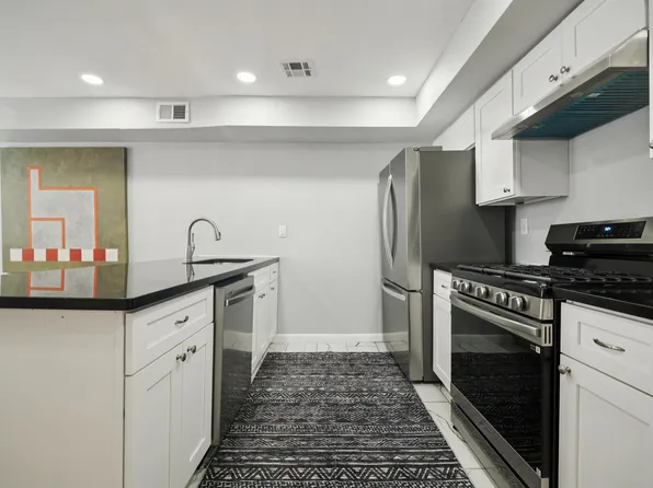 804 Grand Street image 15 of 29