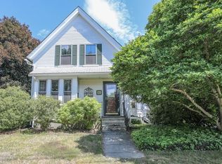 41 Pleasant St, Baldwinville, MA 01468
