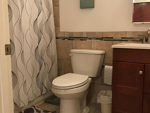 3rd image of 709 Sansom St Floor 3