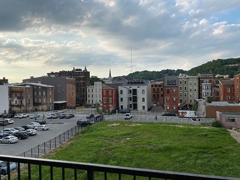 Cincinnati Lofts — Photo 9