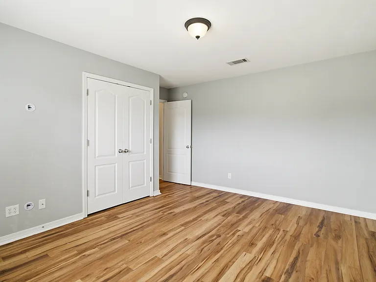 4759 Spears St — Photo 10