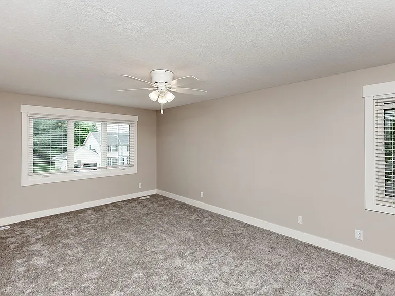 14440 Briarwood Ln — Photo 19