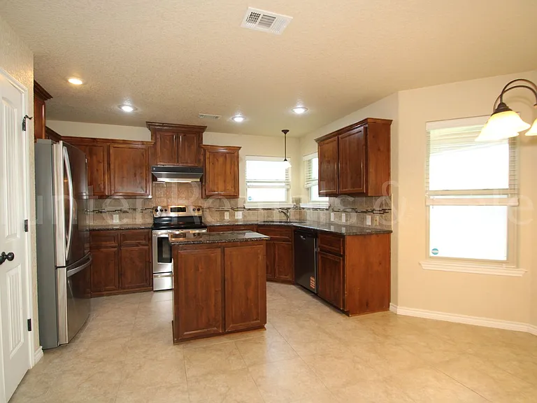 702 W Orion Dr — Photo 11
