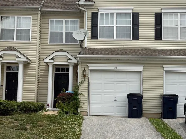 28 Harrowgate Dr, Smyrna, DE 19977