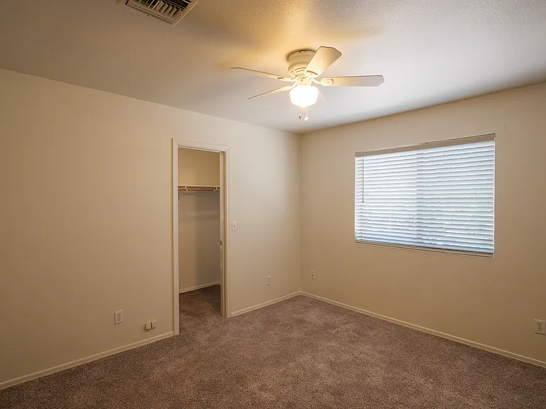 458 W Paseo Rio Grande — Photo 17