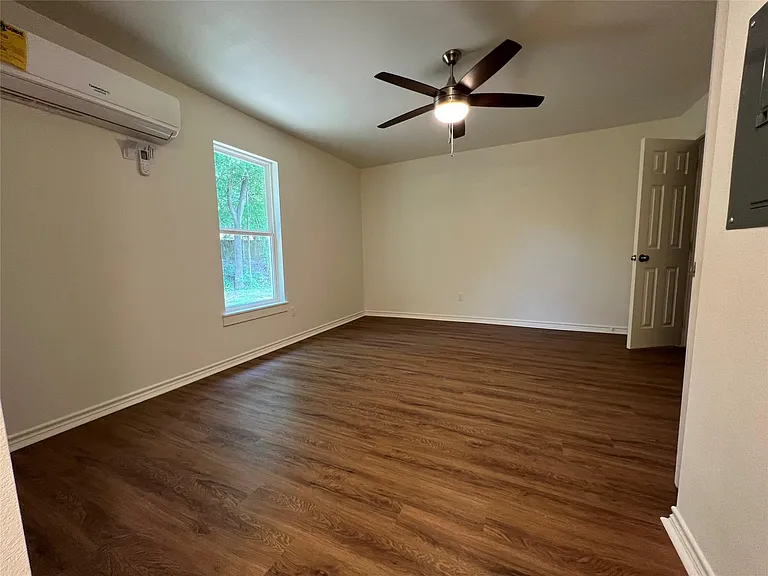 1231 Sycamore Ave #D — Photo 7