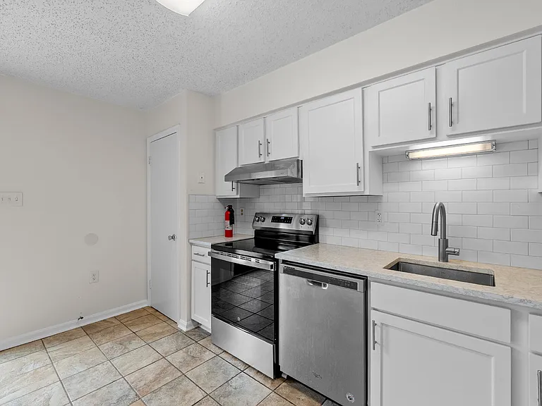 2178 Mager Dr — Photo 9