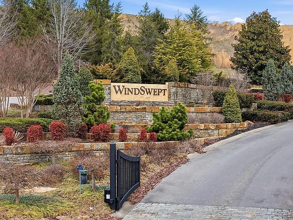 2nd image of 2444 Starboard Crest Rd