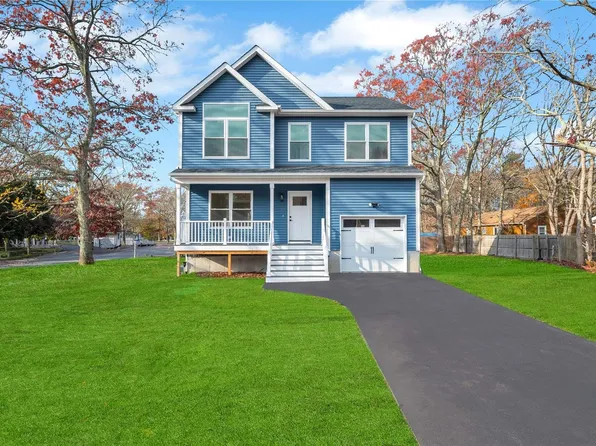 90 Fulton Avenue, Mastic, NY 11950