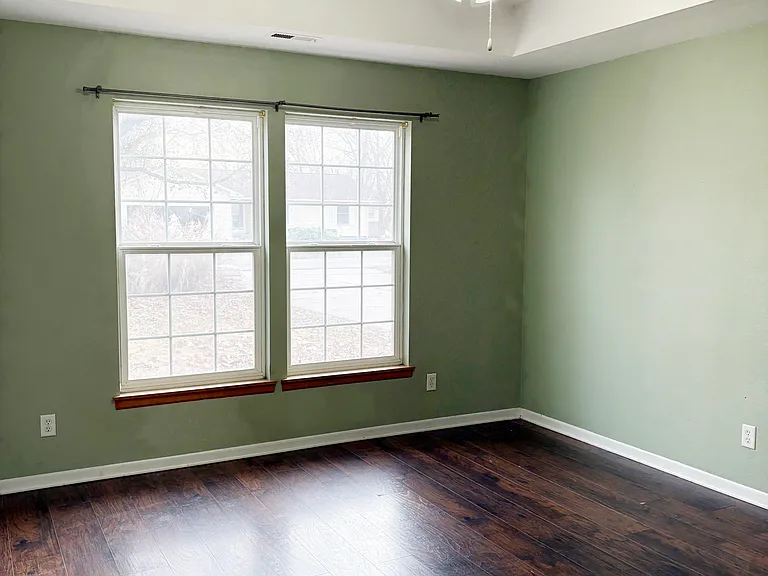 847 Locust St — Photo 8
