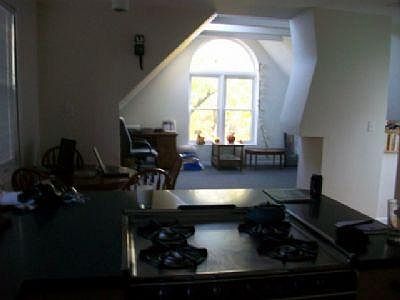 5th image of 1128 W Oakdale Ave #3