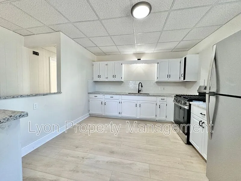 1 bed, 1.0 bath, $1,495 — Photo 3