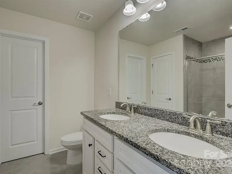 7134 Thornrose Dr — Photo 30