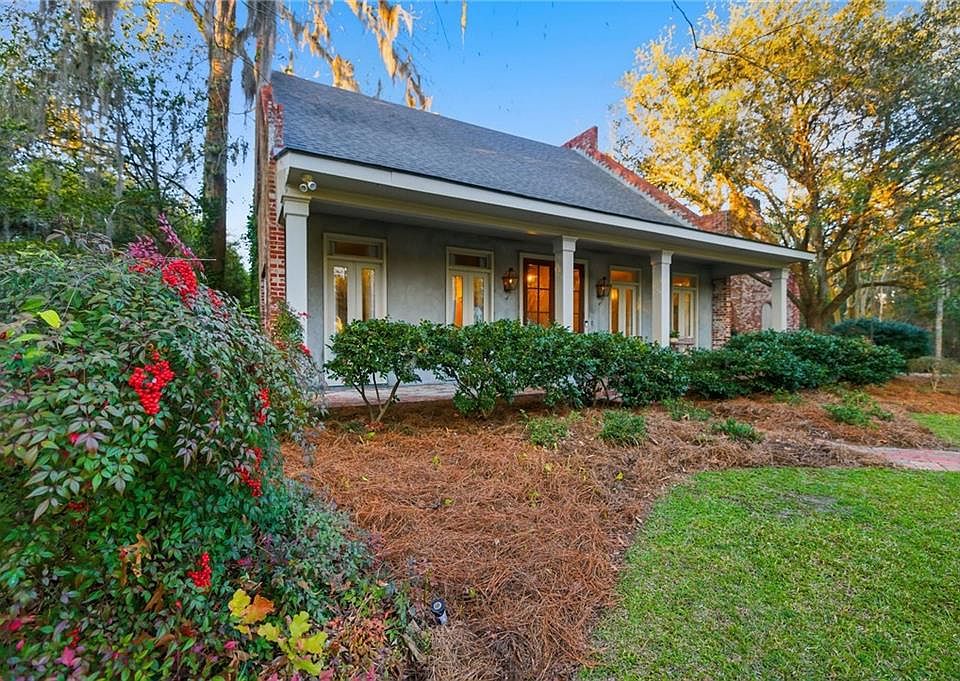 1st image of 52 Magnolia Ridge Dr