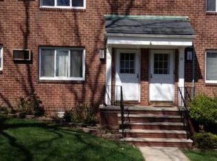 13 Seth Ct, Staten Island, NY 10301