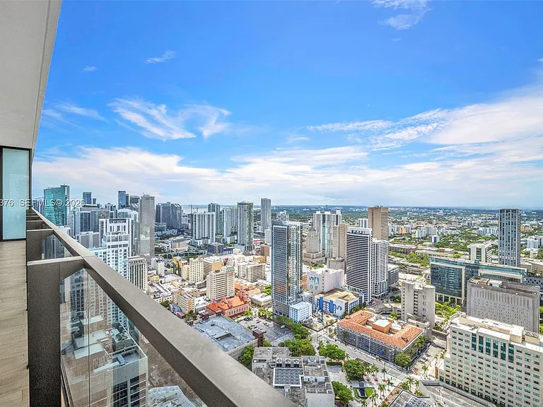 398 NE 5th St #Penthouse 4701 — Photo 41