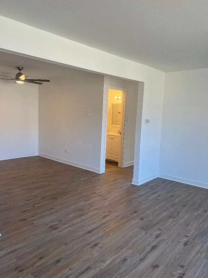 2 bed, 800 sqft, $1,750 — Photo 4