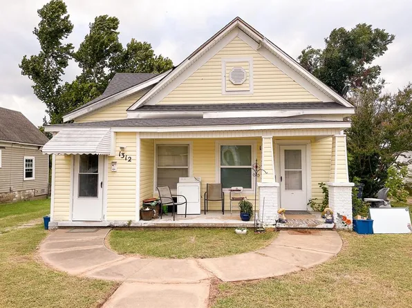 1312 N Market Ave, Shawnee, OK 74801