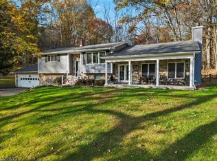 825 Brass Castle Rd, Belvidere, NJ 07823