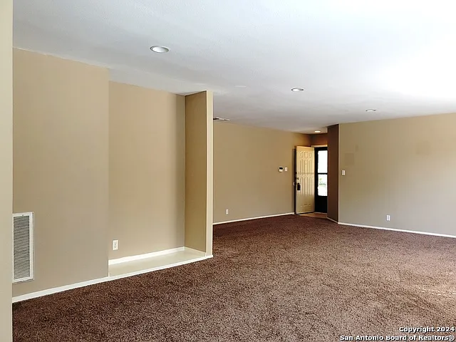 3207 Sackville Dr — Photo 21