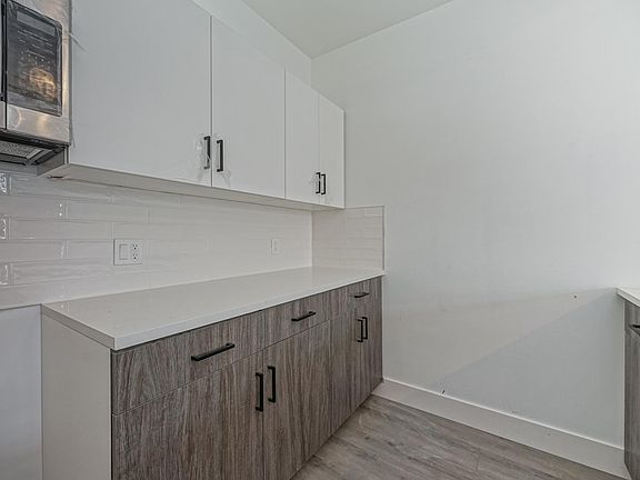 2nd image of 845 N 15th St Unit 1B