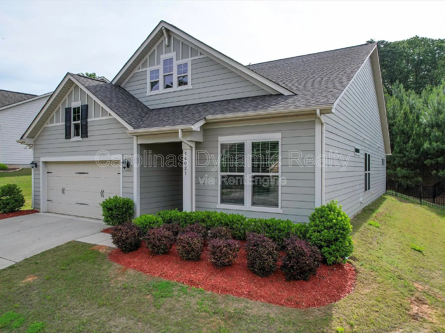 3 bed, 2.0 bath, 1904 sqft, $2,600 — Photo 3
