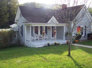 331 Tazewell Ave, Tazewell, VA 24651