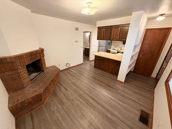 3rd image of 601 W Hays St #21