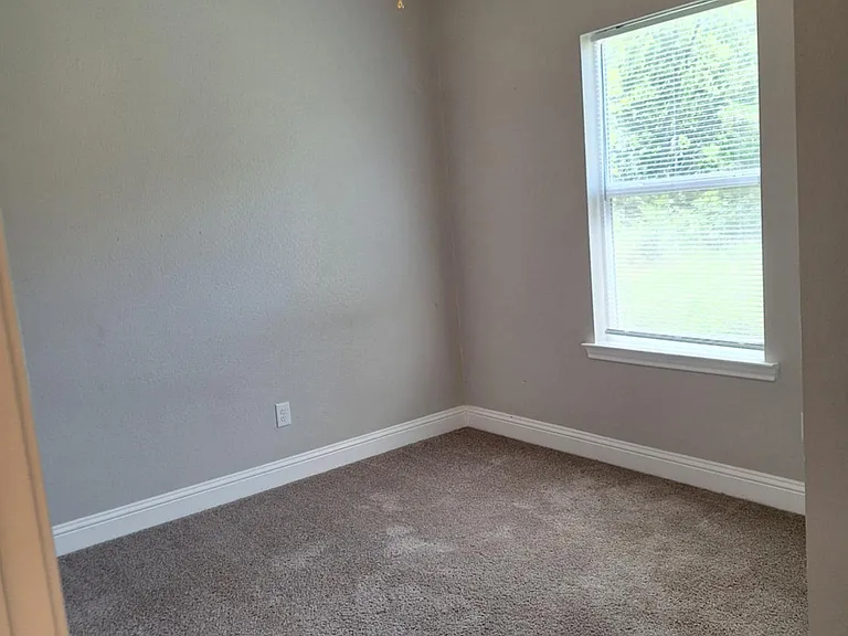 3118 Hemphill St — Photo 8
