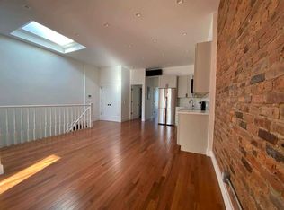 877 Wyckoff Ave #2R, Ridgewood, NY 11385