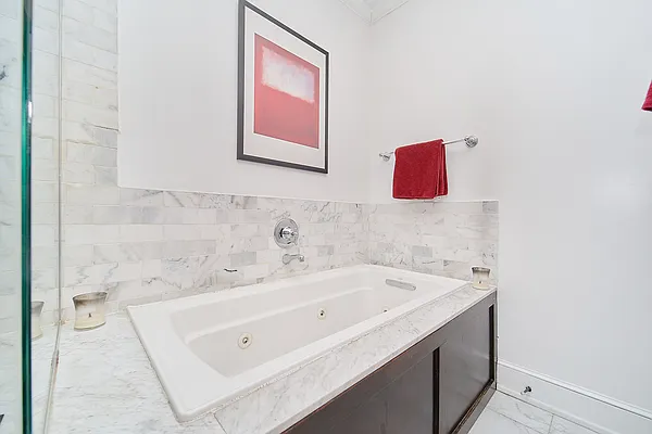 Rented by Living New York | media 22