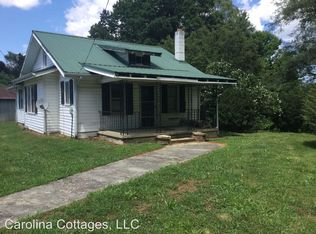 28 Cart Wheel Ln, Hendersonville, NC 28792