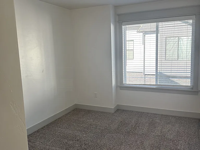 435 N 800 W #G — Photo 6