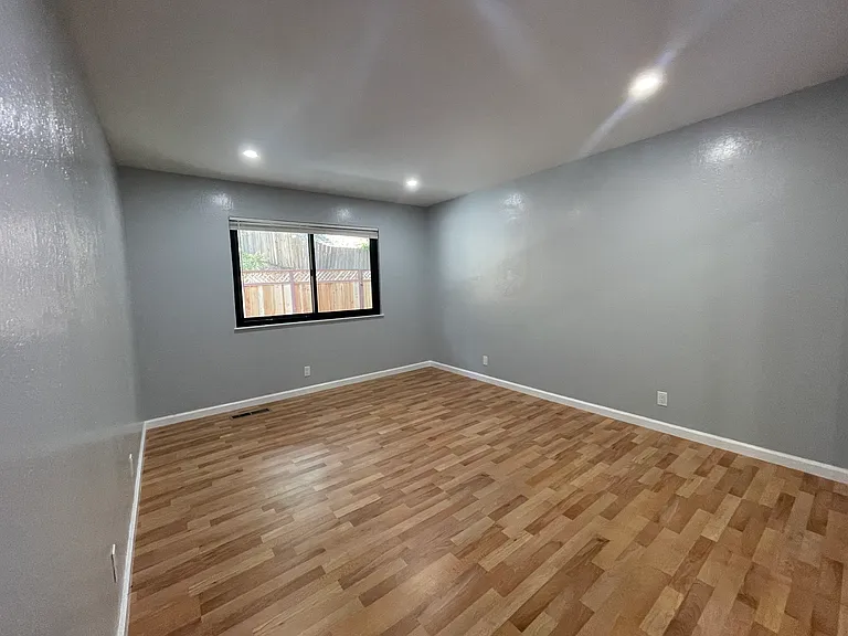 11040 Eastbrook Ave — Photo 19
