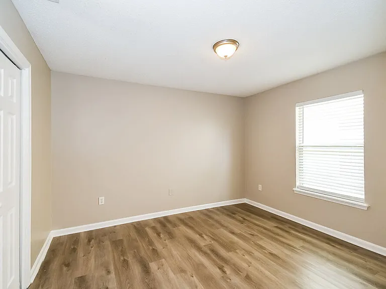 3949 Leatherwood Dr — Photo 11