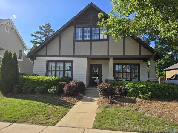 1704 Chace Dr, Hoover, AL 35244