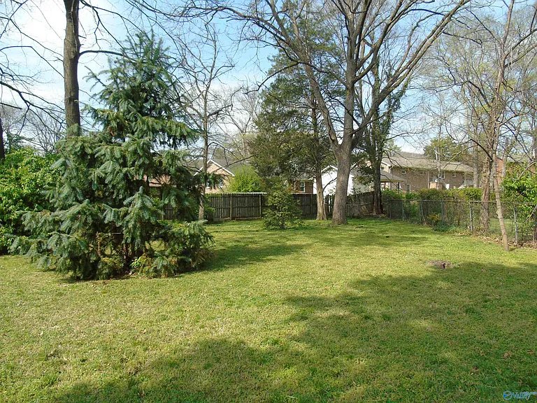 2504 Maysville Cir NE — Photo 26