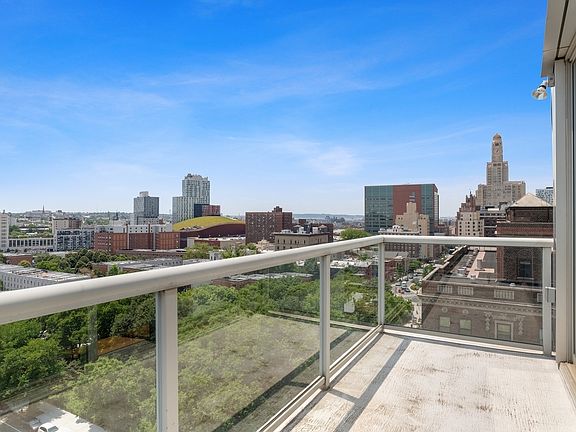 4th image of 383 Carlton Ave APT 11S