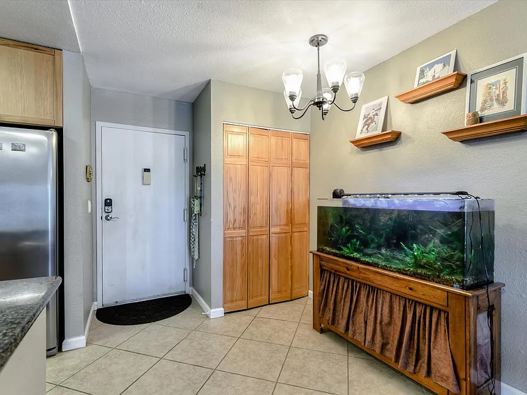 6255 Rancho Mission Rd #107 — Photo 8