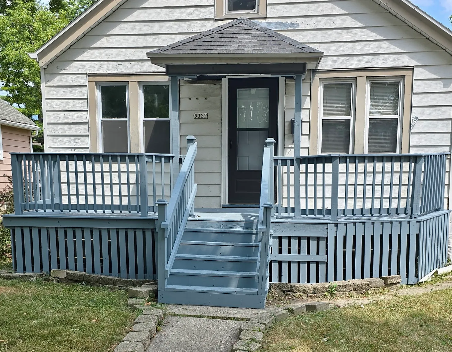 3 bed, 610 sqft, $1,380 — Photo 1