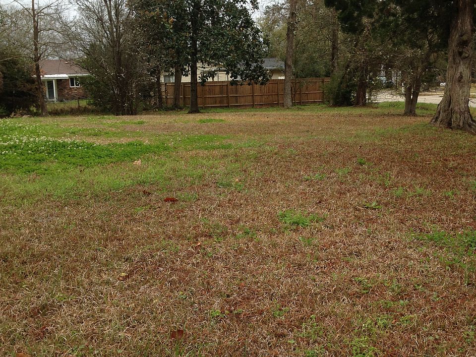 2nd image of 109 Meadowdale