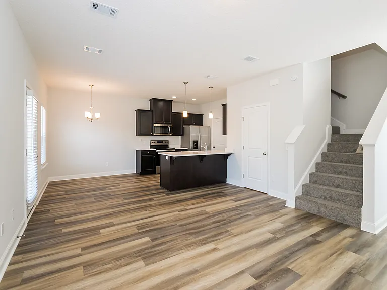 108 Sugarberry Cir — Photo 2