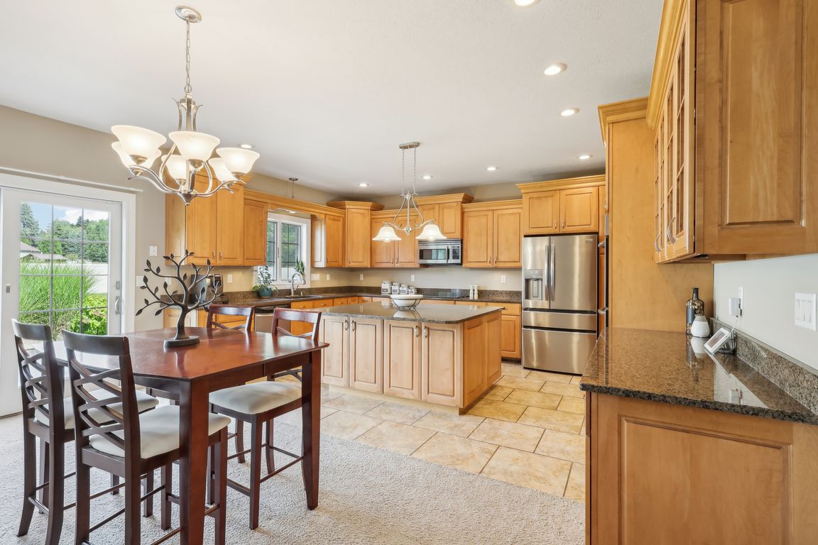 Silver Ridge Ct-013.jpg