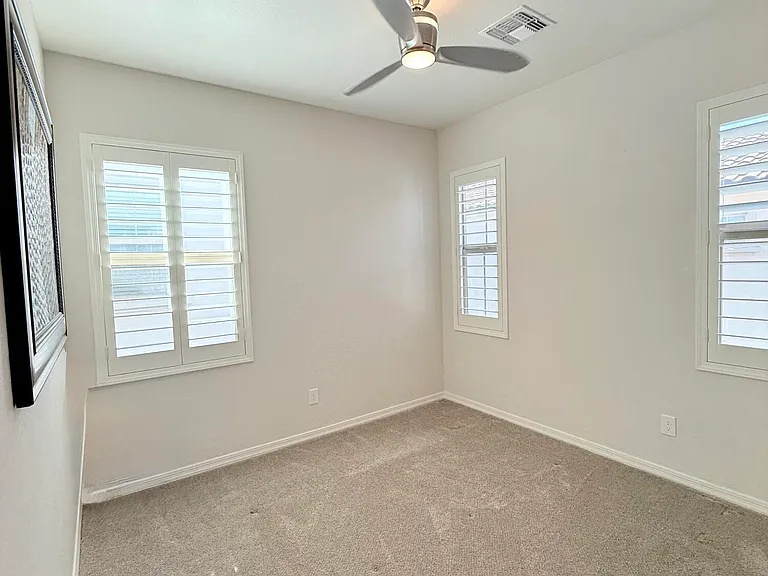 2366 W Gloria Ln — Photo 46