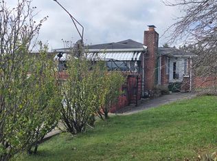 1041 New Hope Rd, Princeton, WV 24740