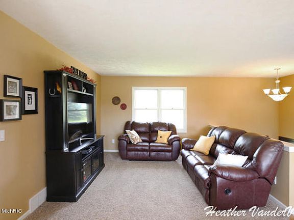 3rd image of 3146 Ottogan St