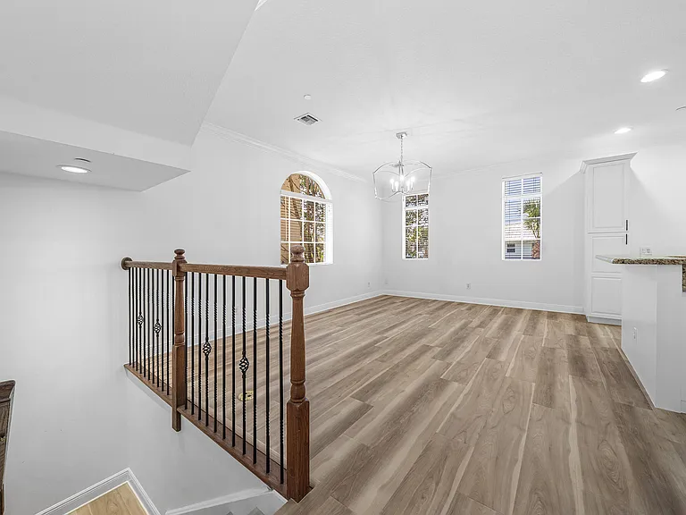 824 Virginia Garden Dr — Photo 15